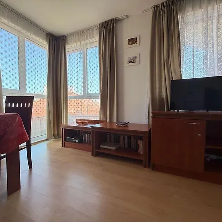 Apartmán Seaside At Dolphin 1bd In By Flat Mаnager Ravda